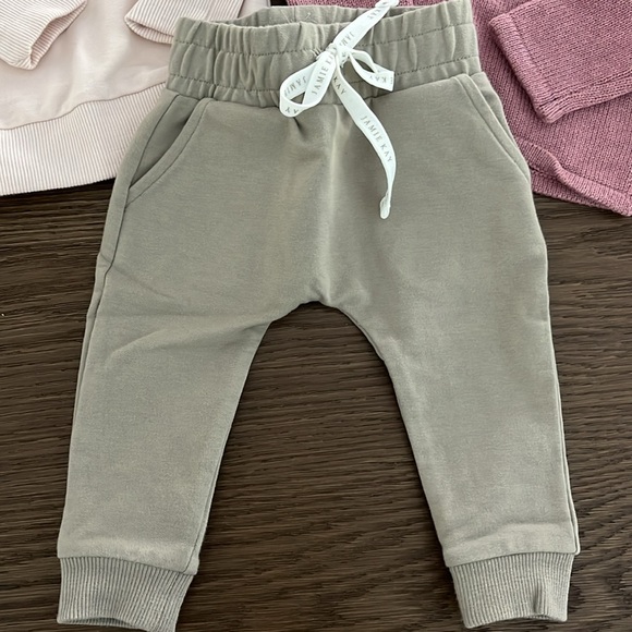 Jamie Kay Baby Girl 3-6 month Sweater set - Picture 4 of 5